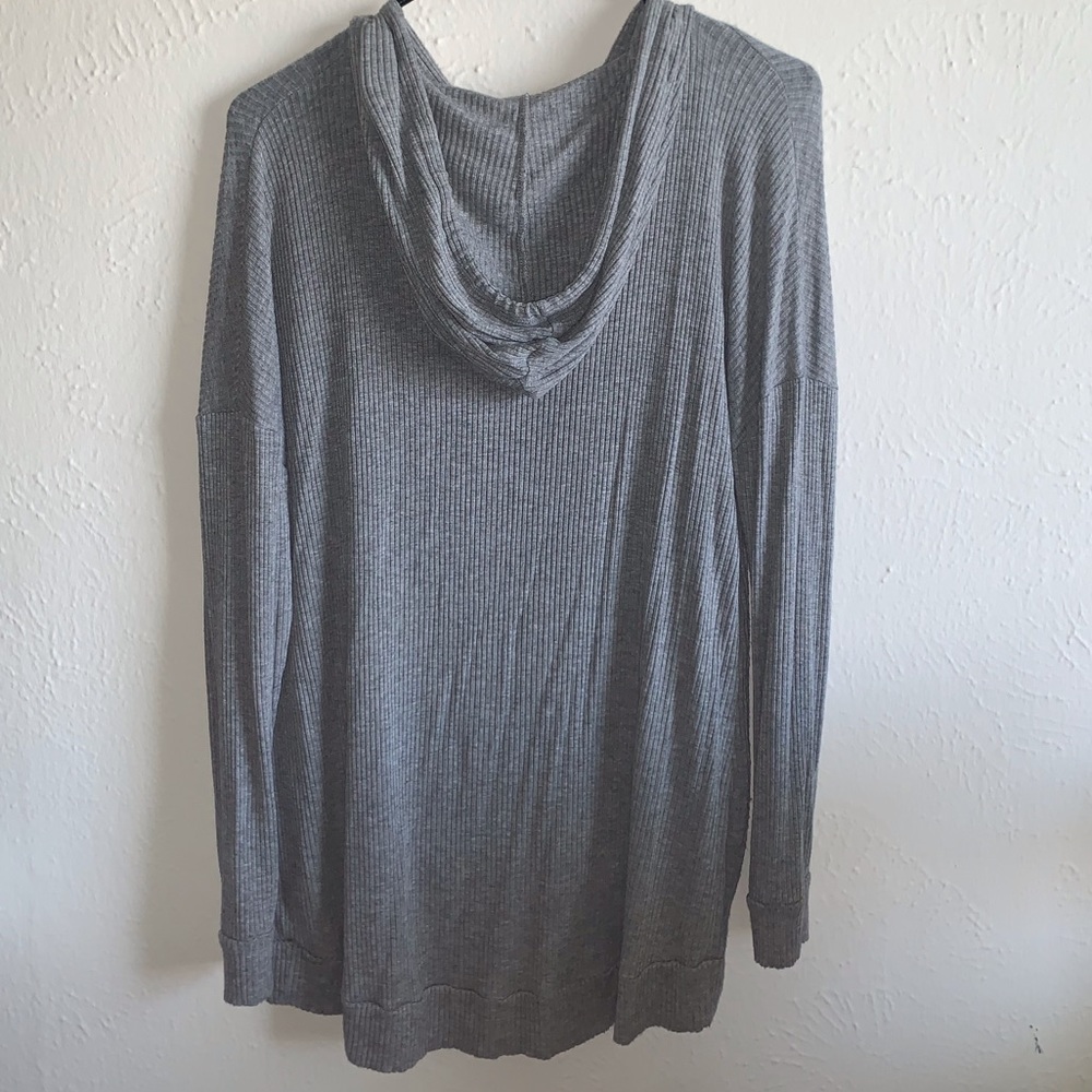 Mossimo Sweatshirt - Picture 2 of 2